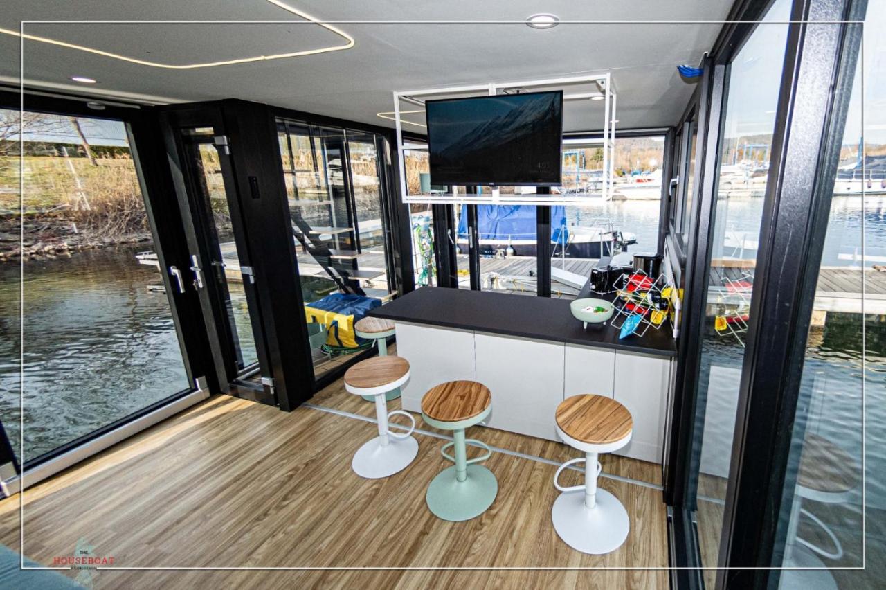 La Dolce Vita House Boat Hotel Lisanza ภายนอก รูปภาพ